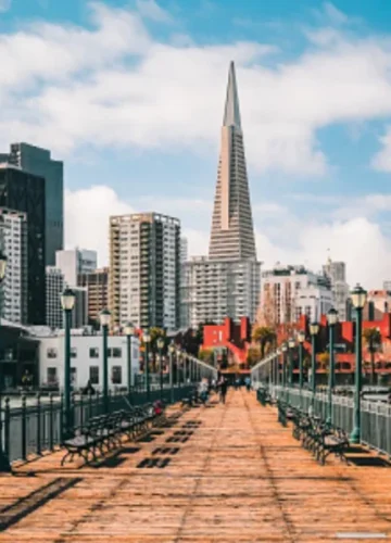 Pier with city skyline, Transamerica Pyramid