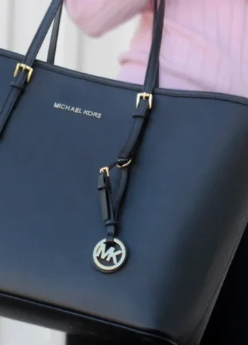 Black Michael Kors tote bag with gold hardware