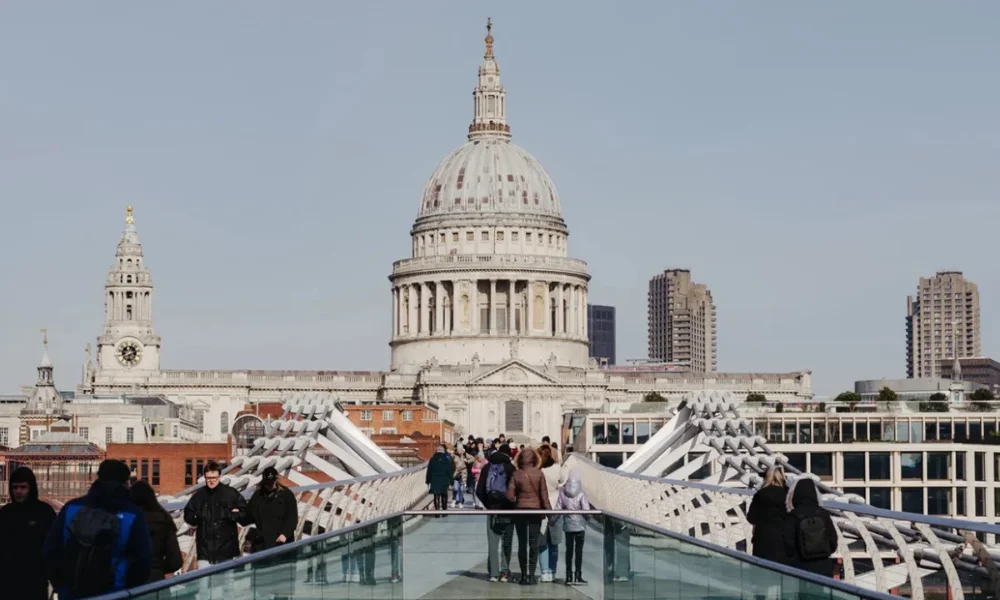 Millennium Bridge leading to St Paul's Cathedral