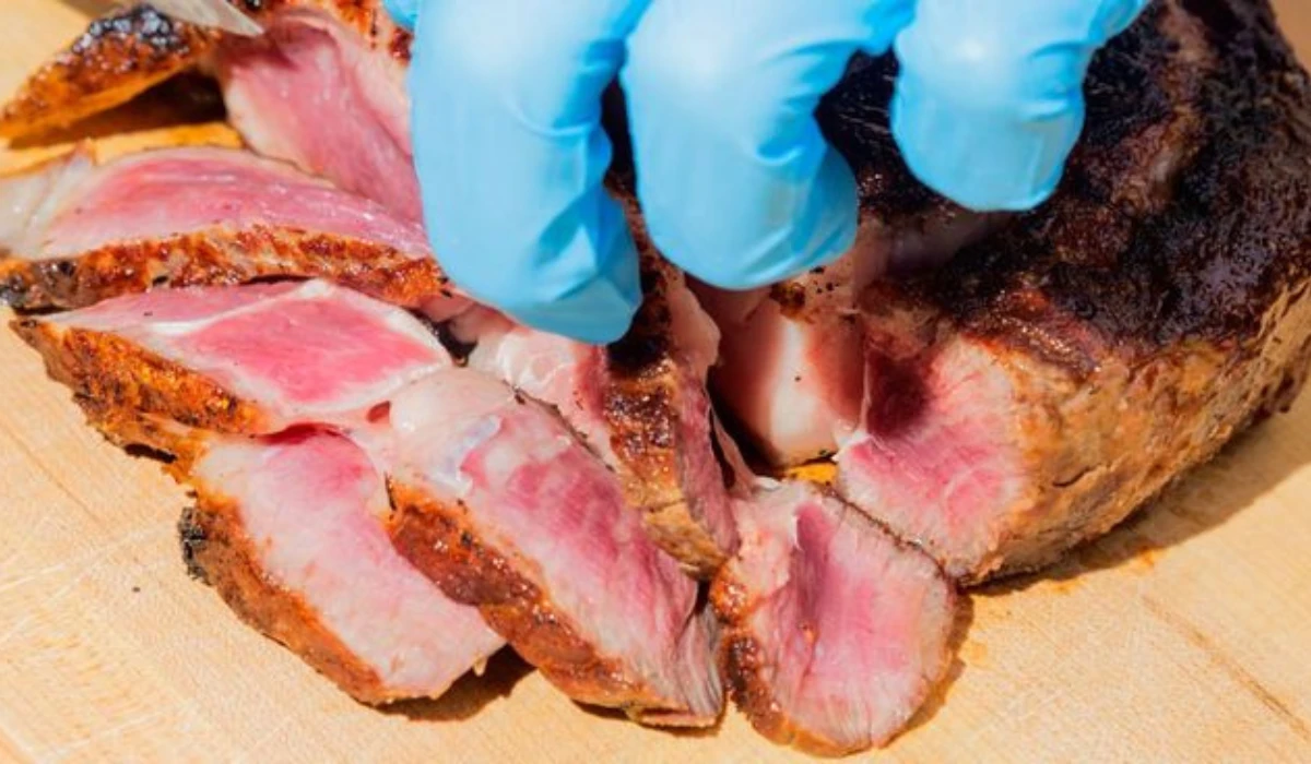 Pro kitchen cooking tips and common mistakes to avoid when searing a steak