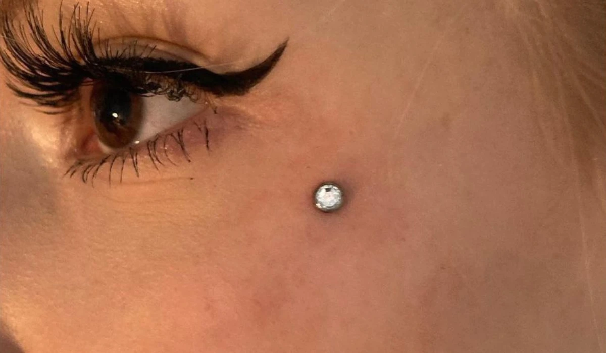 Five stage microdermal piercing procedure pipeline from consultation to attaching the jewelry top