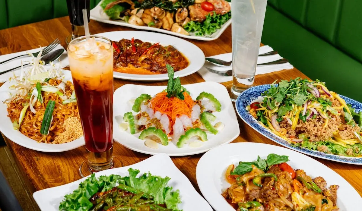 What Defines a Michelin-Worthy Thai Dining Experience?