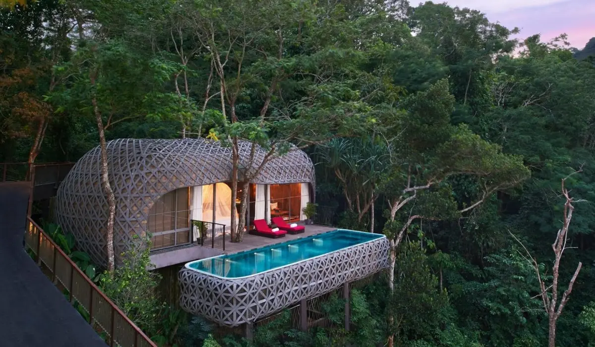Luxury Alternatives to Searching “Hotels Near Me”