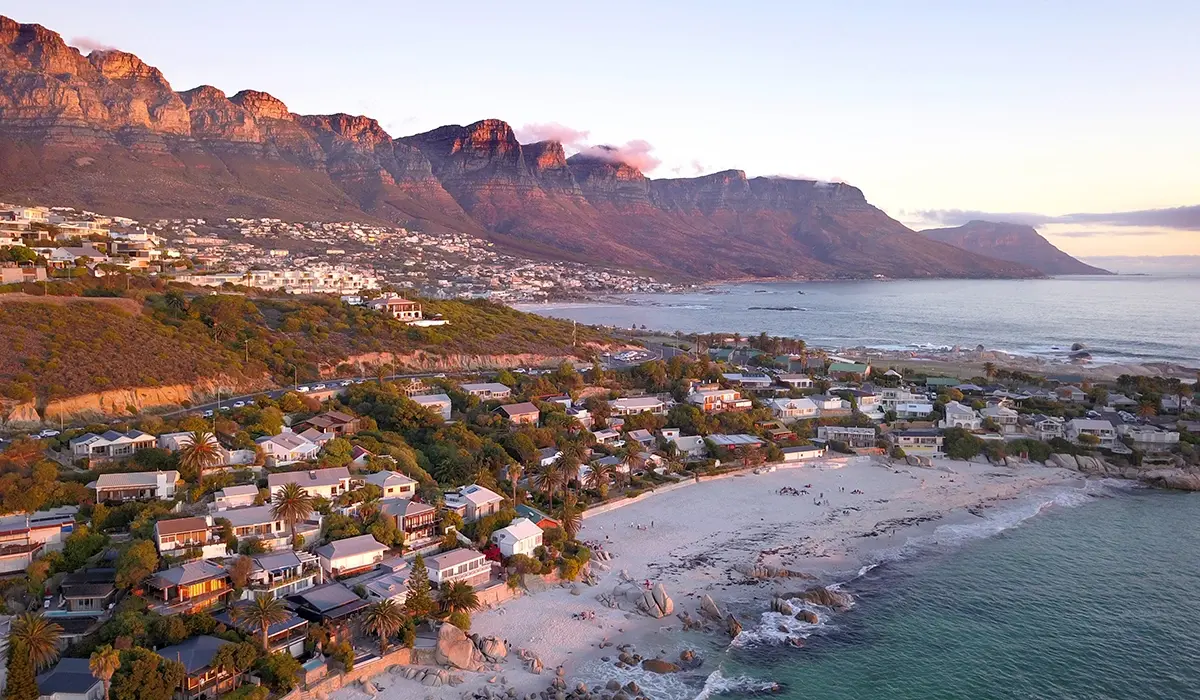 7. Cape Town, South Africa: Coastal Beauty and Vineyards