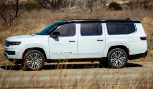 Best Grand Touring Cars for Long-Distance Travel