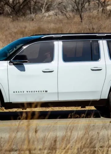 Best Grand Touring Cars for Long-Distance Travel