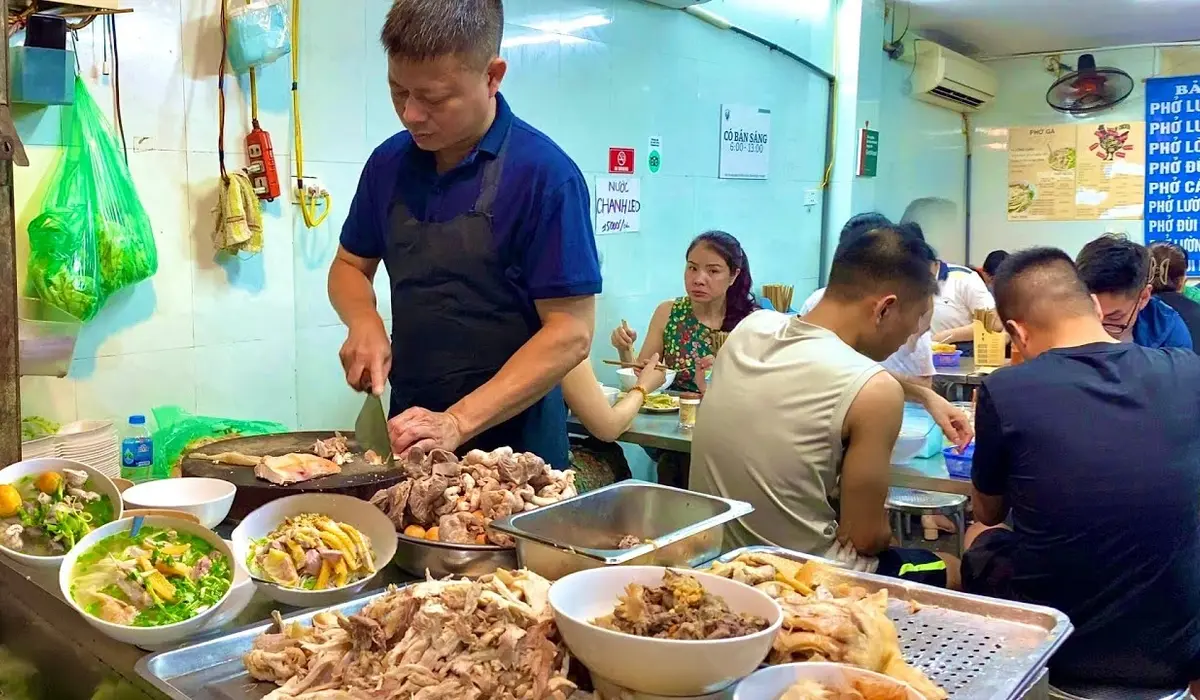 How to Find a High-End Pho Restaurant Near Me