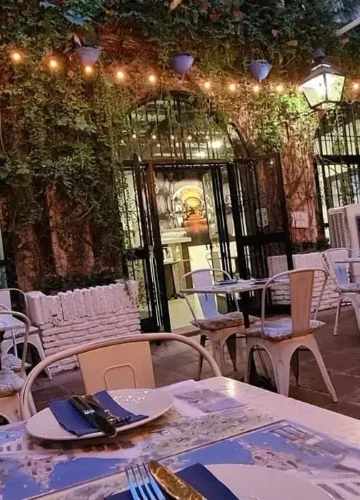 Restaurant Near Me