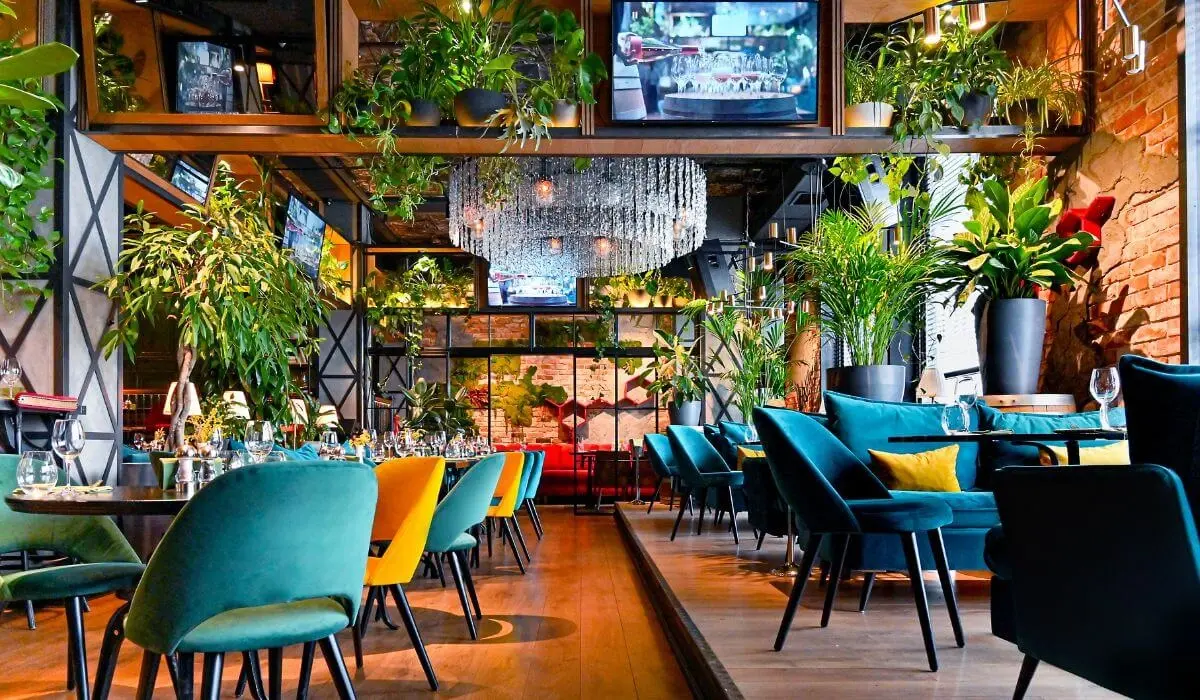 Curating Your Ultimate Restaurant Travel Guide