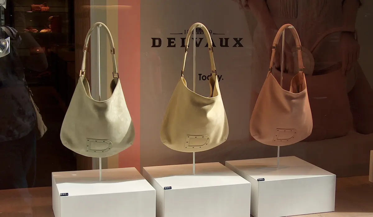 15. Delvaux