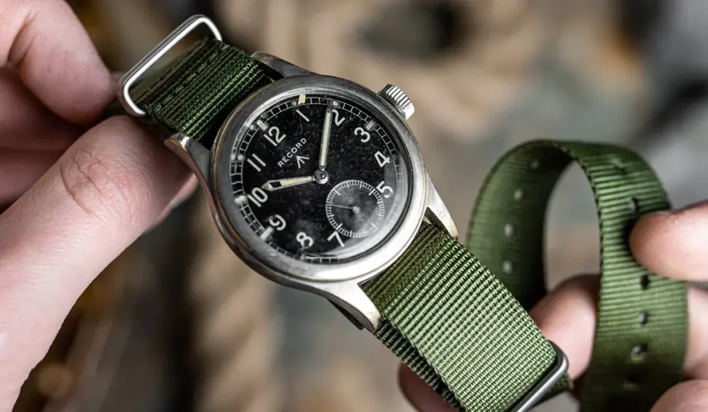 3. The Minute Repeater: Telling Time Through Sound