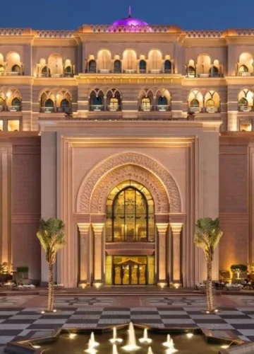 20 Luxury Travel Destinations cover 5 every day on pravi