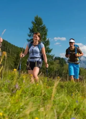 Best Parks Near Me for Walking, Hiking & Family Fun