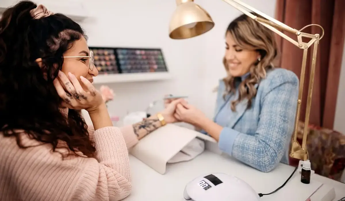 How to Maintain Your Nails Between Visits