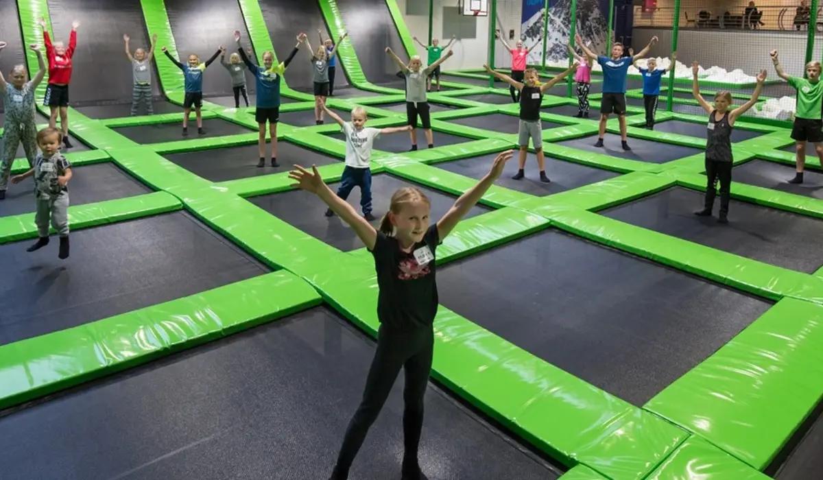 How to Find the Best Trampoline Park Near Me