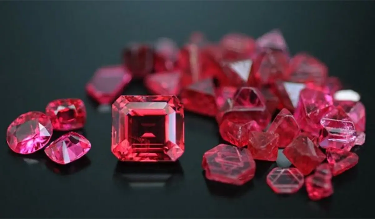 10. Spinel: The Imposter Turned Icon