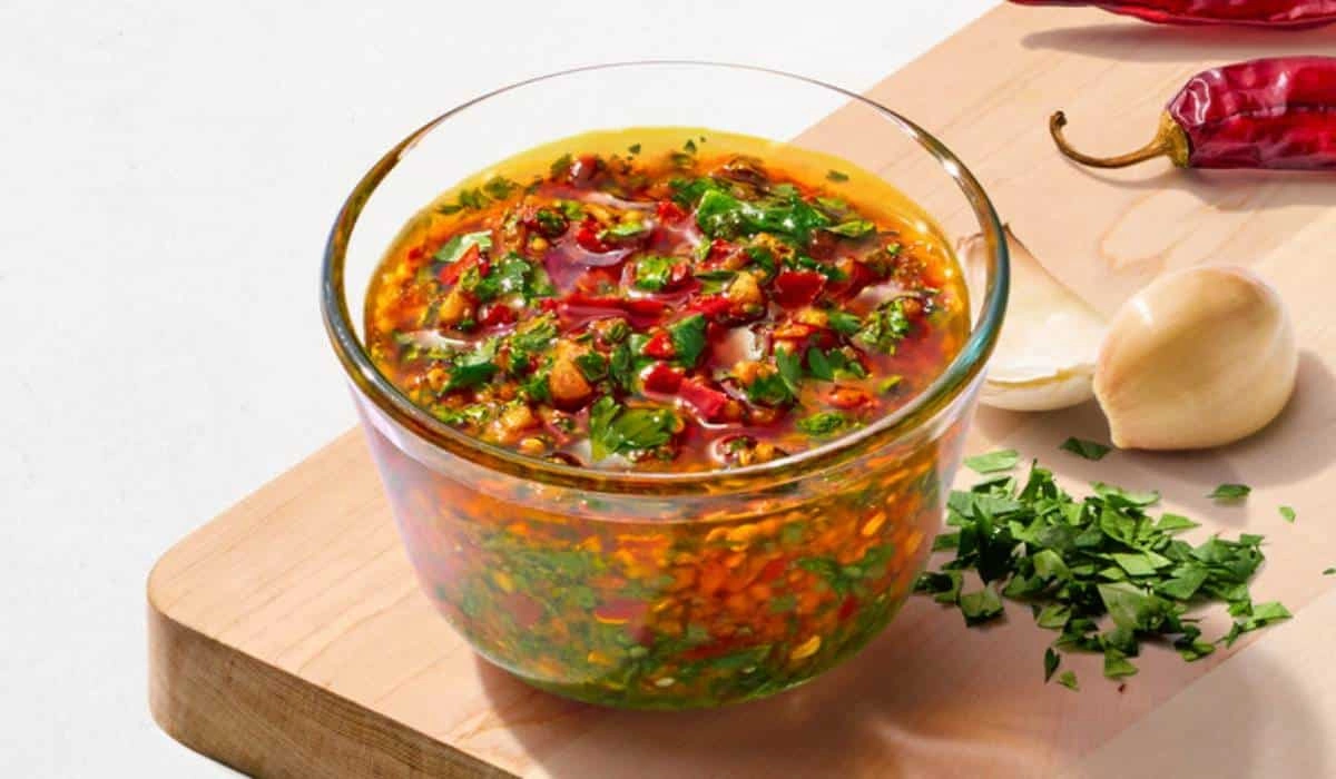 Essential Ingredients for an Authentic Chimichurri Recipe