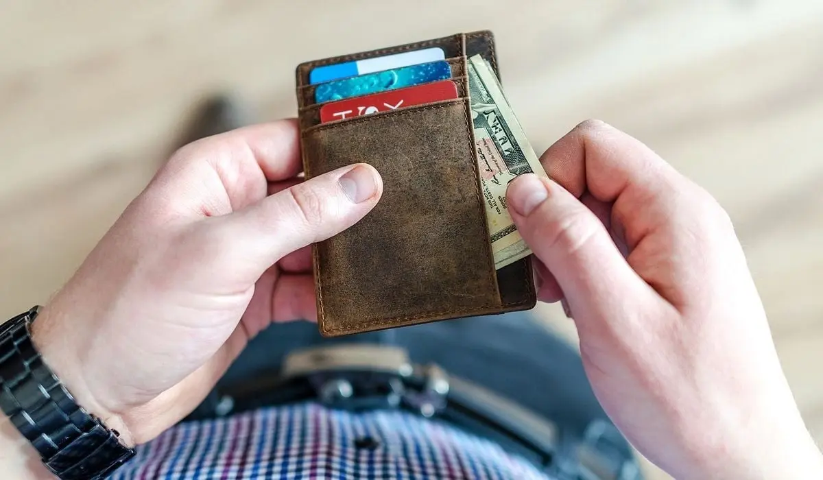 How to Declutter Your Pocket