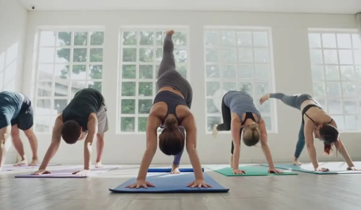 Best Group Exercises at Home to Try Today