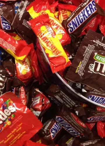 25 Popular Mexican Candies You Should Try