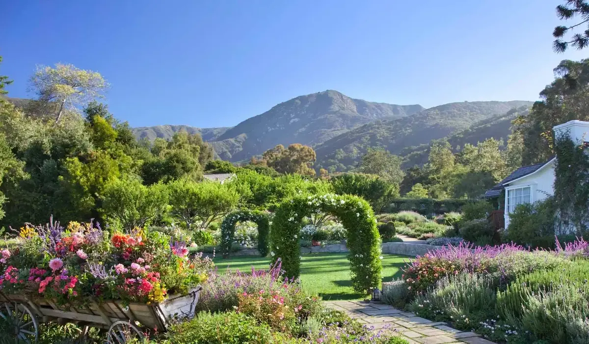 13. San Ysidro Ranch (California, USA)