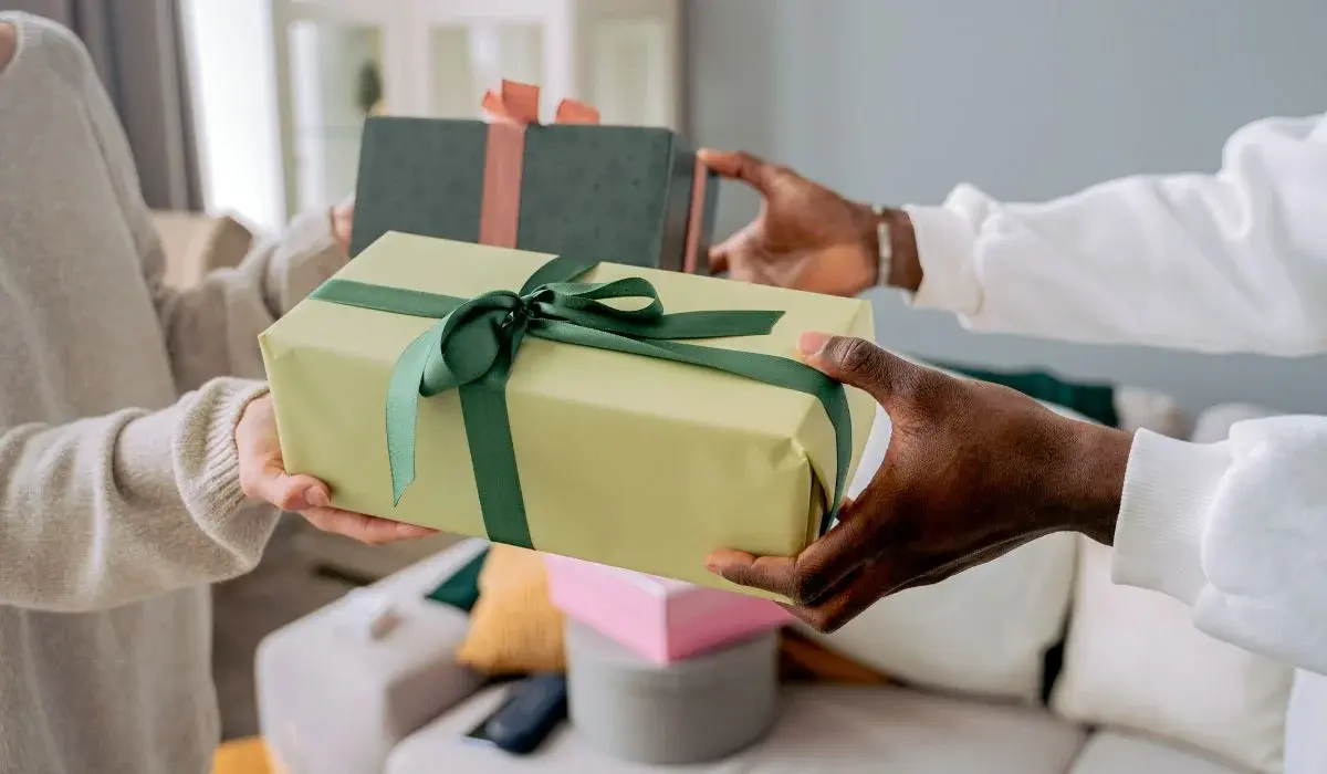 How to Choose the Right Luxury Present