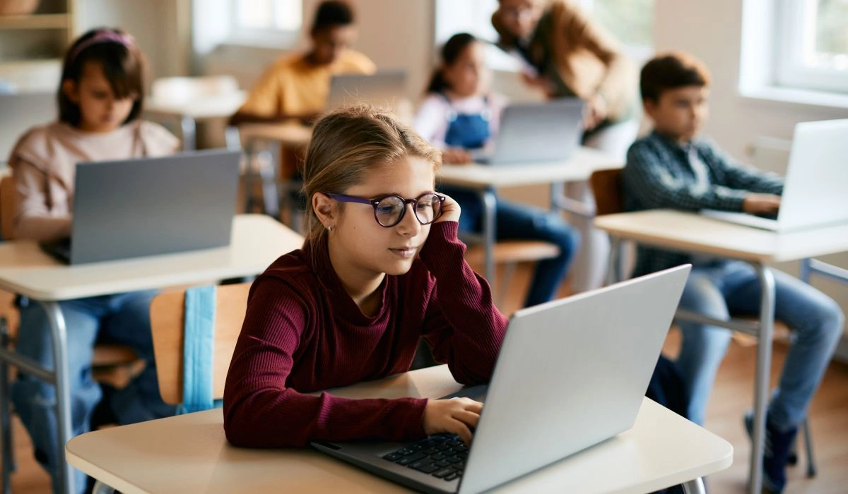 Standout Features That Make Learning Simple