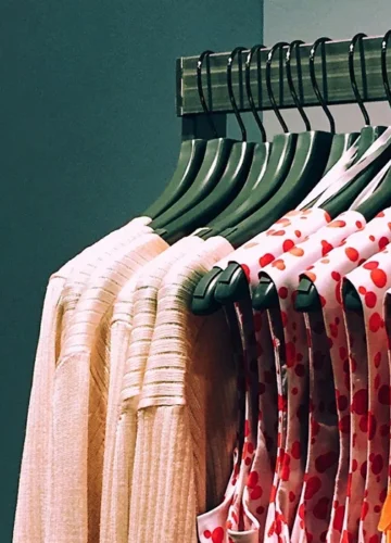 Clothing Brands: Complete List with Ratings & Reviews