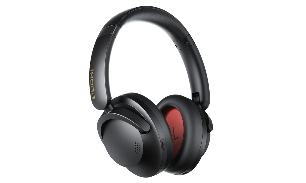 1More SonoFlow Pro HQ51 wireless headphones.