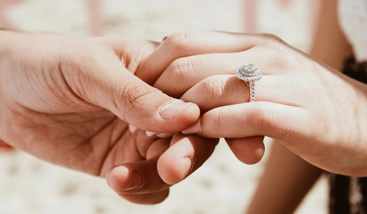 How to Know If Jewelry Is Actually Worth Buying