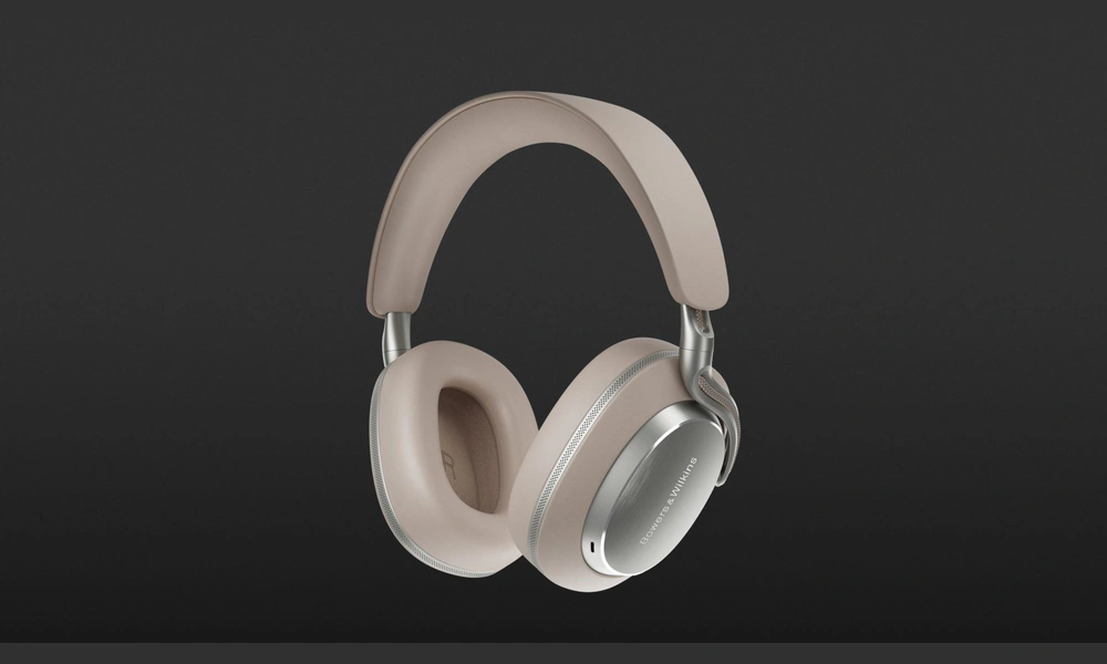 Bowers & Wilkins Px8 S2 luxury headphones.