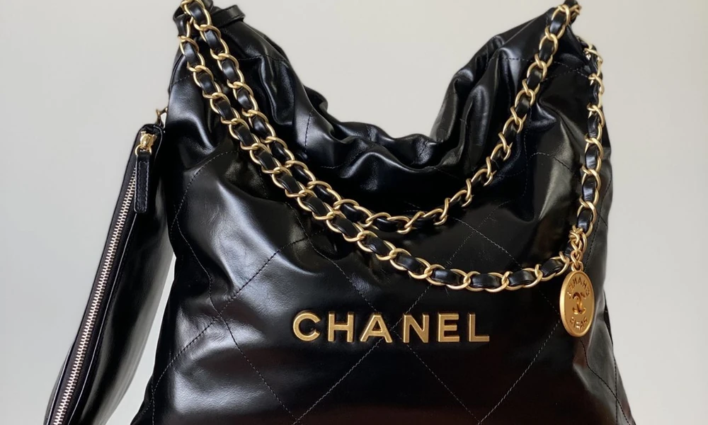 Chanel 22 bag with a relaxed, modern design.