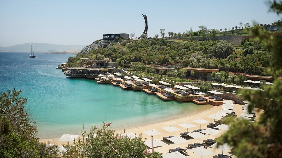 Scenic view of a pristine beach along the coast