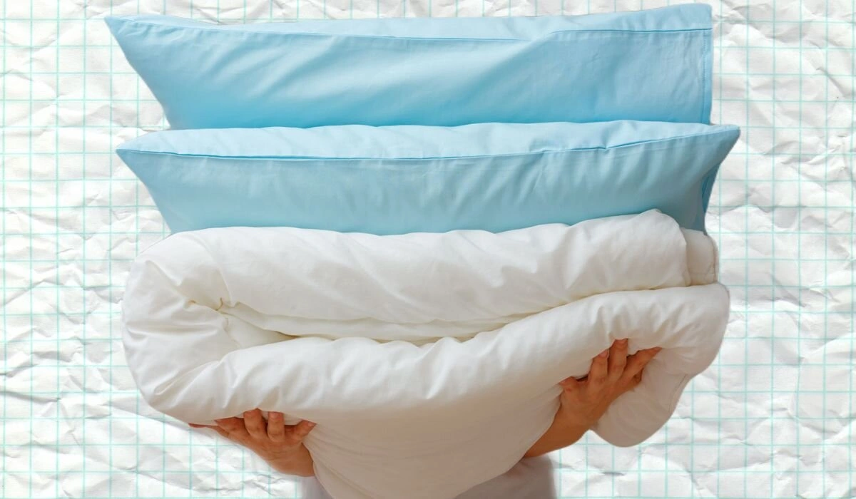 How to Choose a Pillow That Perfectly Supports Side Sleeping